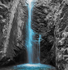 Fototapety  Zjawiskowy cypryjski wodospad Myllomeri