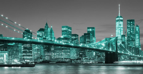Fotografia czarno-biała z turkusowymi elementami - widok na Manhattan