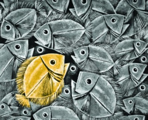 Grafika czarno-biała z żółtą rybką