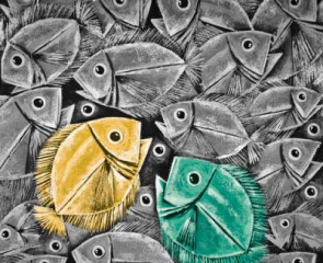 Grafika czarno-biała z turkusową i żółtą rybką