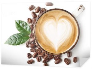 Kawa latte lub cappuccino w kształcie serca