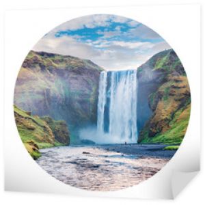 Okrągła ikona natury z krajobrazem. Wspaniały letni widok na wodospad Skogafoss na rzece Skoga, Islandia, Europa. Fotografia w kręgu. .