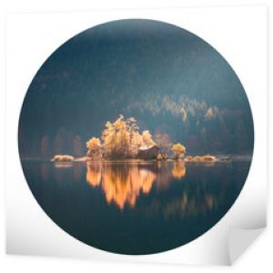 Okrągła ikona natury z krajobrazem. Wspaniała jesienna scena jeziora Eibsee. Mała wyspa na dole szczytu Zugspitze, Bawaria, Niemcy, Europa. Fotografia w kręgu. .