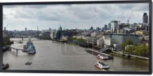 panorama Londynu od mostu tower bridge