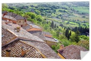 Widok na toskańskiej wsi i miasta Montepulciano, 