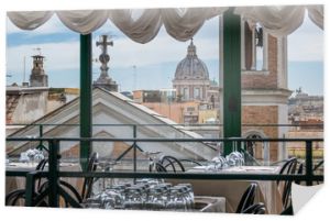 Rzym - widok na miasto z restauracji?