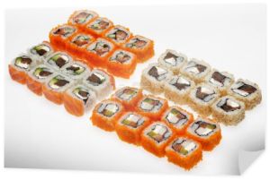 różne rodzaje sushi 