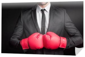 biznesmen w rękawiczkach bokserskich