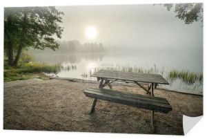 Wrześniowy ranek nad szwedzkim jeziorem