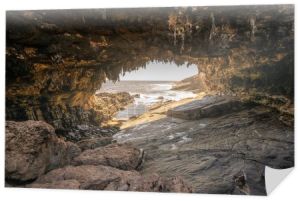 Admirałowie arch widokiem na zachód słońca na pomarańczowo dramatyczne i stalaktyty na wyspie Kangaroo w Australii Sa