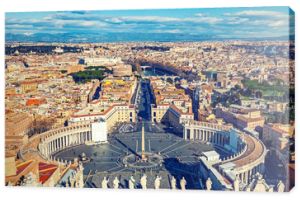 Plac Świętego Piotra w Watykanie i widok z lotu ptaka na Rzym