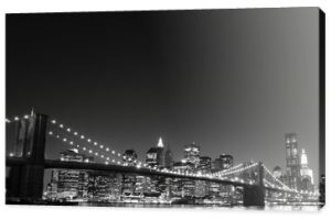 Brooklyn Bridge i Manhattan Skyline w nocy, Nowy Jork