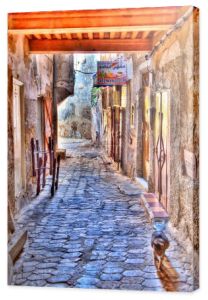 Malownicze lane w starego miasta Fezu w Maroku w Afryce z Świetliste kolory Morza Śródziemnego i orientalną architekturą