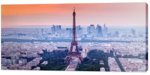 Paryż, Francja. Uroczy zachód słońca panoramę miasta.