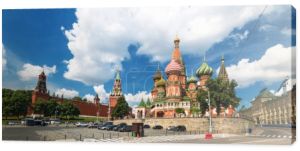 Widok katedry saint basil i na Kremlu w Moskwie, rus