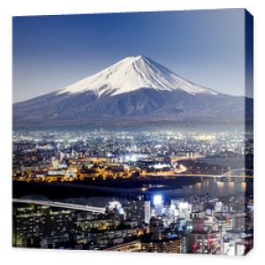 Góra Fuji. Fujiyama. Widok z lotu ptaka z miejskim surrealistycznym strzałem. jot
