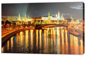 Kreml moskiewski nocą, Rosja