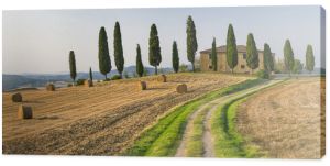 droga do farmy w Toskanii we Włoszech