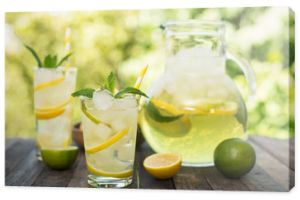 Letni napój - zimna lemoniada