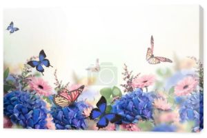 Karta kwiatowy z stokrotki i kolorowe motyle 
