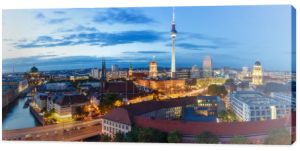 Berlin panorama wieża tv centrum miasta panorama sztandar ratusz w nocy Niemcy zmierzch miasta