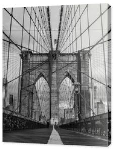 Most Brookliński i panoramę Manhattanu wczesnym rankiem