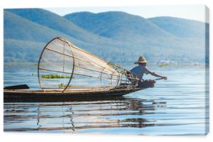 Rybacy nad jeziorem Inle, stan Shan, Myanmar