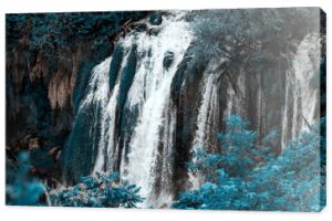 fantastyczny, mityczny, romantyczny, chimeryczny wodospad Kravice na rzece Trebizat w Bośni i Hercegowinie. Cud natury w Bośni i Hercegowinie.