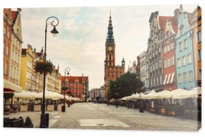 Stare Miasto ulica i budynki w Gdańsku, Polska.